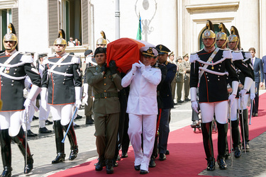 26.09.2023 Pza Montecitorio Esequie Presidente Emerito Giorgio Napolitano G.Leanza ph