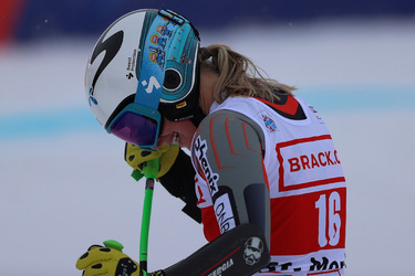 12.12.2021 Audi FIS Ski World Cup St. Moritz Super G Donne J.Oegerli ph
