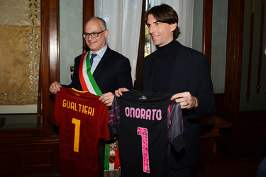 Roma 20.12.2022 AS Roma Femminile in Campidoglio con Supercoppa G.Leanza ph Roma 20.12.2022 AS Roma Femminile in Campidoglio con Supercoppa G.Leanza ph