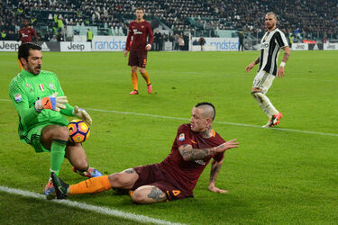 17.12.2016 Juventus vs Roma 1 0 Higuain. 28 photos