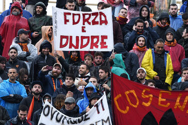 05.11.2017 Fiorentina vs Roma 2 4 i Tifosi al seguito.