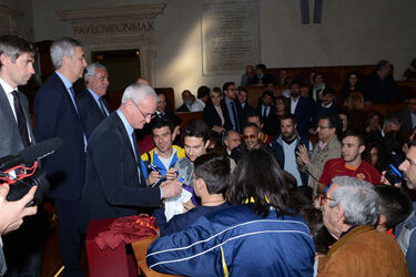 Roma 30.03.2017 Campiodoglio Aula G.Cesare. Premio Lupa Capitolina a Mr.Claudio Ranieri Roma 30.03.2017 Campiodoglio Aula G.Cesare. Premio Lupa Capitolina a Mr.Claudio Ranieri