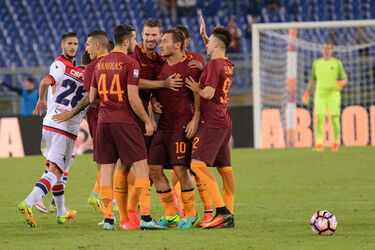 21.09.2016 AS Roma vs FC Crotone 4 0. 23 Photos