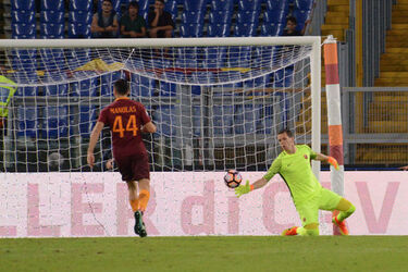21.09.2016 AS Roma vs FC Crotone 4 0. 23 Photos