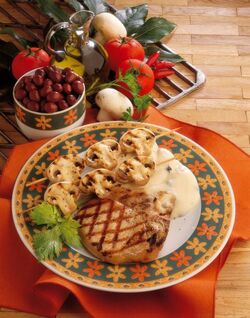 BRACIOLA DI MAIALE AI FERRI CON PUR&Egrave; E SPIEDINI