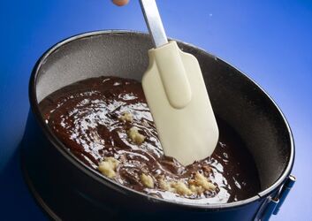 TORTA AL CIOCCOLATO ALLO ZENZERO CON MANDORLE