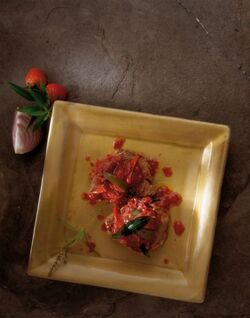 FILETTO CON FRAGOLE E CIPOLLE