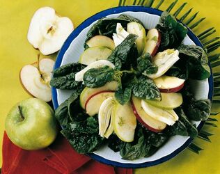 INSALATA DI MELE SPINACI E FINOCCHI