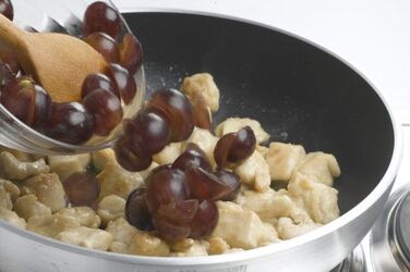 TACCHINO CON CHUTNEY DI UVA TACCHINO CON CHUTNEY DI UVA