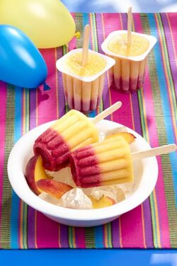 GHIACCIOLI CON FRUTTA E YOGURT