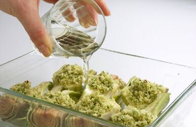 CARCIOFI AL FORNO CON MOLLICA DI PANE