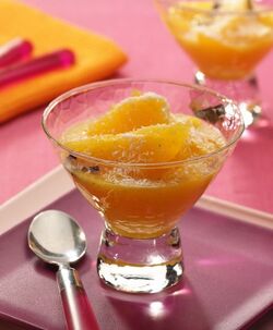 ZUPPA DI ARANCIA CON NOCE DI COCCO