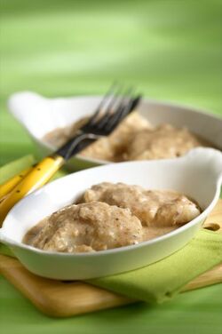 BACCAL&Agrave; CON SALSA ALLE MANDORLE E CANNELLA