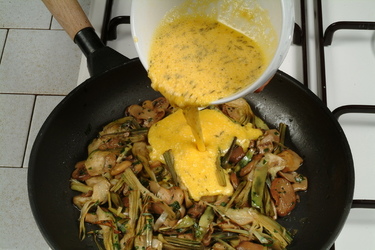 FRITTATA DI CARCIOFI FRESCHI FRITTATA DI CARCIOFI FRESCHI