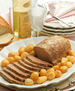 ARROSTO DI MANZO CON PATATINE NOVELLE AL FORNO
