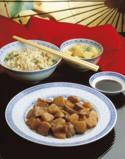 ANATRA DORATA CON ANANAS