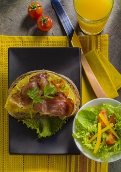 MEN&Uacute; SEMPLICE