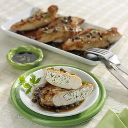 PETTI DI POLLO RIPIENI DI CAPRINO ALLE ERBE PETTI DI POLLO RIPIENI DI CAPRINO ALLE ERBE