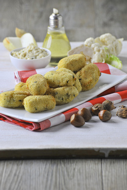 POLPETTE DI CAVOLFIORE CON CREMA DI NOCCIOLE