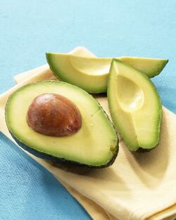 AVOCADO TAGLIATO