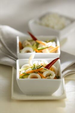 CALAMARI ALL ACETO CON VERDURE