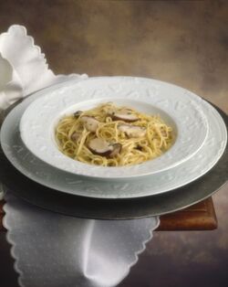 TAGLIATELLE CON FUNGHI
