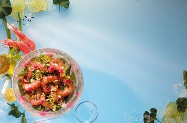 INSALATA DI GAMBERI MARINATA DI SHERRY E GERANEI