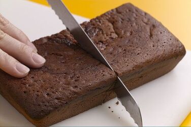 BROWNIE AL CIOCCOLATO CON CREMA ALL ACETO BALSAMICO