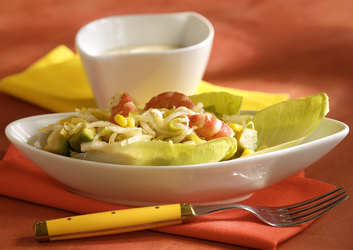 INSALATA DI INDIVIA E GAMBERI CON SALSA DI YOGURT