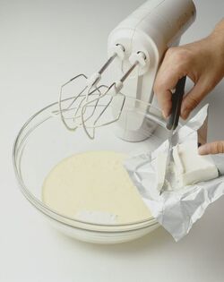 CROSTATA AL FORMAGGIO CON UVA E RIBES