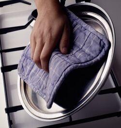 ROTOLO DI FRITTATA CON CAPRINO E PREZZEMOLO