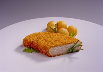 POLLO IMPANATO CON PATATE