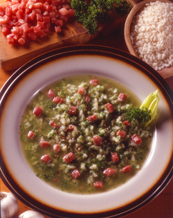 MINESTRA DI RISO PREZZEMOLO E PANCETTA