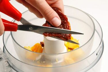 GNOCCHETTI SARDI IN INSALATA CON BOTTARGA