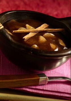 CREMA DI MANDORLE E CANNELLA