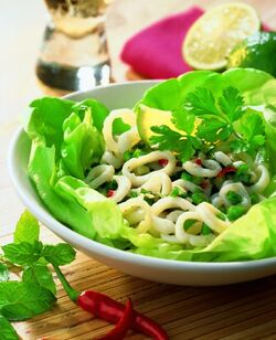 INSALATA DI CALAMARI ALLA CITRONELLA