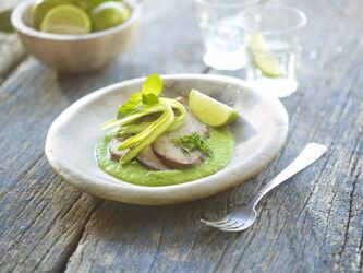 SEITAN AL LIMONE CON CREMA DI PISELLI ALLA MENTA