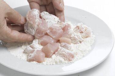 TACCHINO CON CHUTNEY DI UVA TACCHINO CON CHUTNEY DI UVA