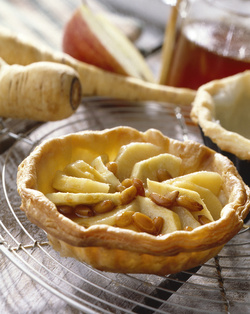 TARTELLETTE DI PASTINACA E MELE TARTELLETTE DI PASTINACA E MELE