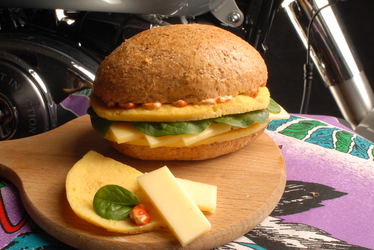 PANINO FRITTATA ED EMMENTALER