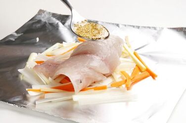 FILETTI DI DENTICE CON ZENZERO E SESAMO