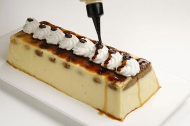 BUDINO CON SAVOIARDI E CARAMELLO