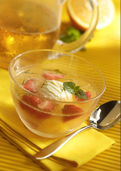 ZUPPETTA FREDDA DI TE E FRAGOLE