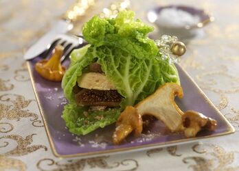 FAGOTTINO DI VERZA CON FOIE GRAS FICHI E FINFERLI