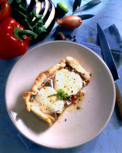 TORTA DI VERDURE CON MOZZARELLA ED ALICI