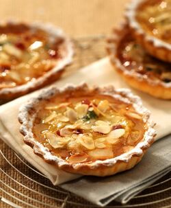 CROSTATINE AL MIELE E FRUTTA CANDITA