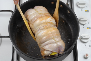 ROLL&Eacute; DI CONIGLIO FARCITO