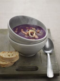 ZUPPA DI CAVOLO ROSSO E PANCETTA