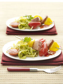 SPIEDINI DI TONNO ALLA CREMA DI PEPERONI