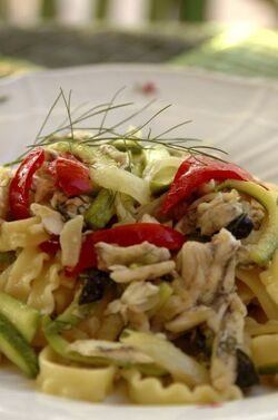 TRIPOLINE CON AGUGLIE